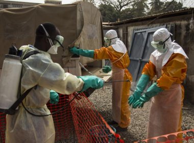 OMS anuncia fim oficial da epidemia de ebola