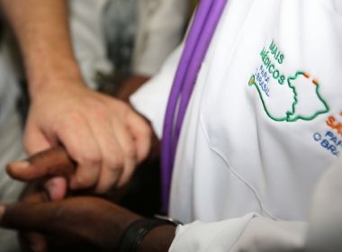 Mais Médicos: Profissionais brasileiros estão sem remuneração desde fevereiro