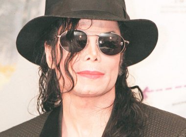 ‘Foi uma emboscada’, diz filha de Michael Jackson sobre morte do pai