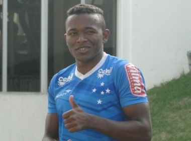 Fora dos planos do Cruzeiro, Pará mora com Gustavo Blanco