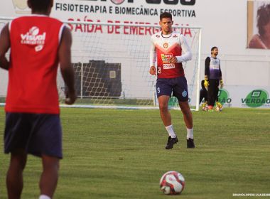 De olho no Doce Mel, Juazeirense treina parte física no Adauto Moraes