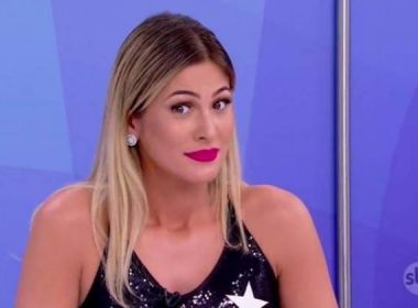 Fora do SBT, Lívia Andrade anuncia ida para Globo: 'De volta no domingo'