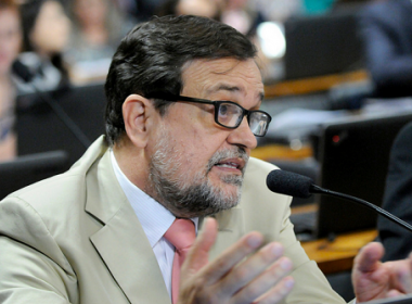 Walter Pinheiro solicita desfiliação ao PT; destino não está selado