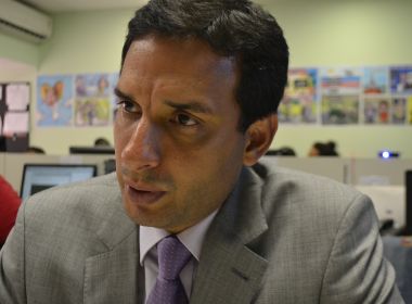 Leo Prates cobra resposta da prefeitura para votar projeto que deixa IPTU mais caro