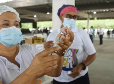 Covid em Salvador: Idosos a partir de 65 anos começam a receber a 4ª dose nesta segunda