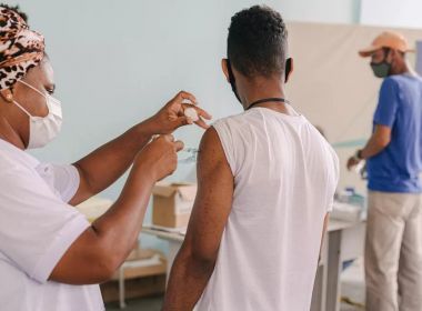 Covid-19: Ministério da Saúde libera 3ª dose de vacina para jovens de 12 a 17 anos